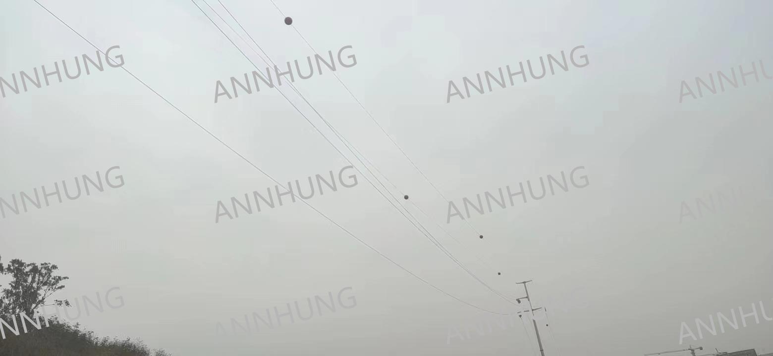 son şirket davası hakkında Aircraft Warning Sphere Installation Case: AH-AWS 600 mm Fiberglass Markers on High-Voltage Transmission Lines